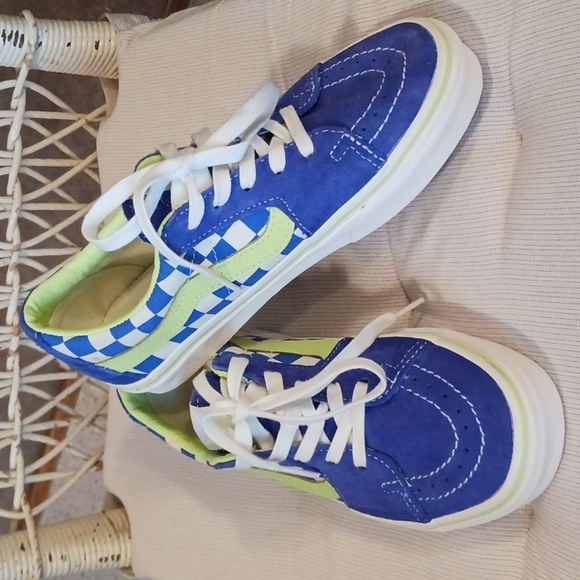 Vans Other - Vans Sk8-LowCheckerboard sneaker - size 4.5